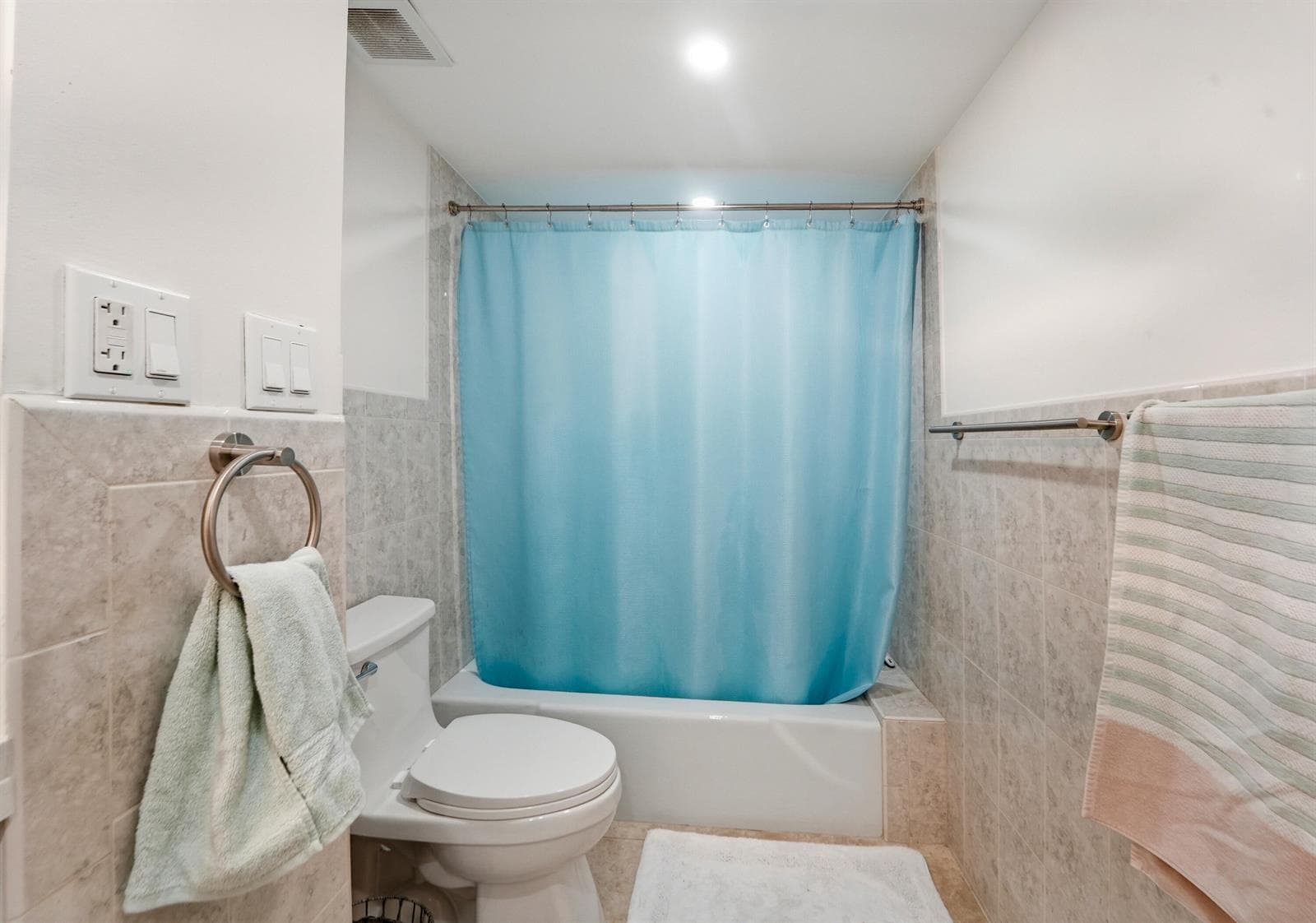 1149 Hillsboro 503 photo 18