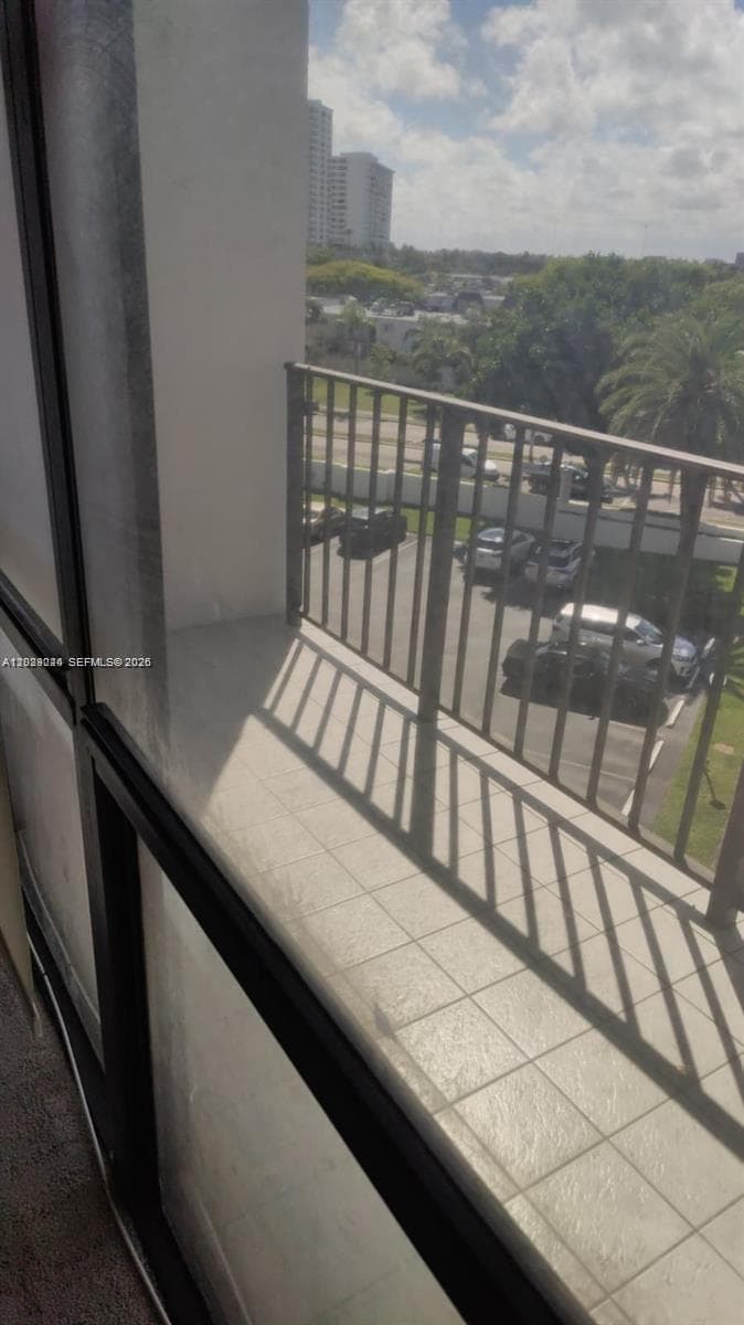 800 Parkview Dr 527 photo 12