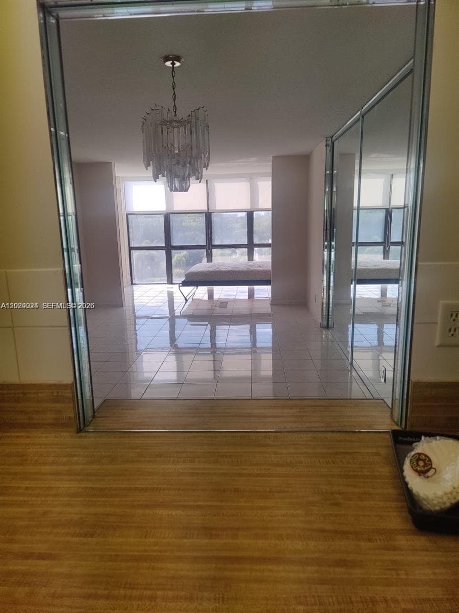 800 Parkview Dr 527 photo 10