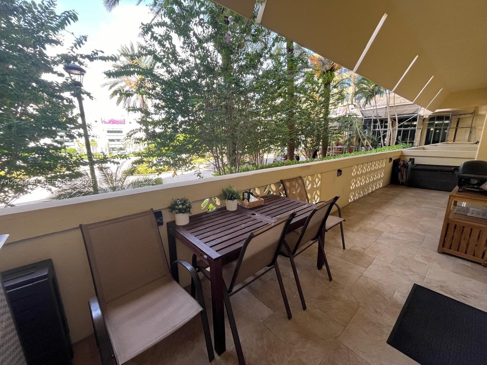 2501 S Ocean Dr L04 photo 9