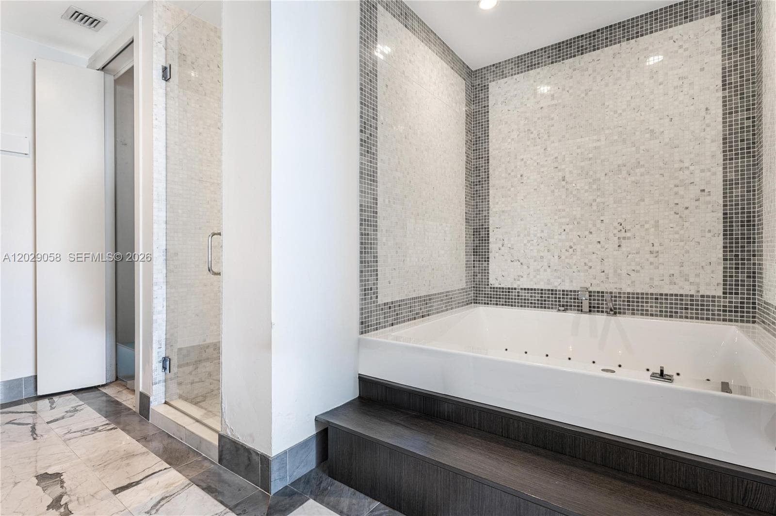 200 Biscayne Boulevard Way 4812 photo 25