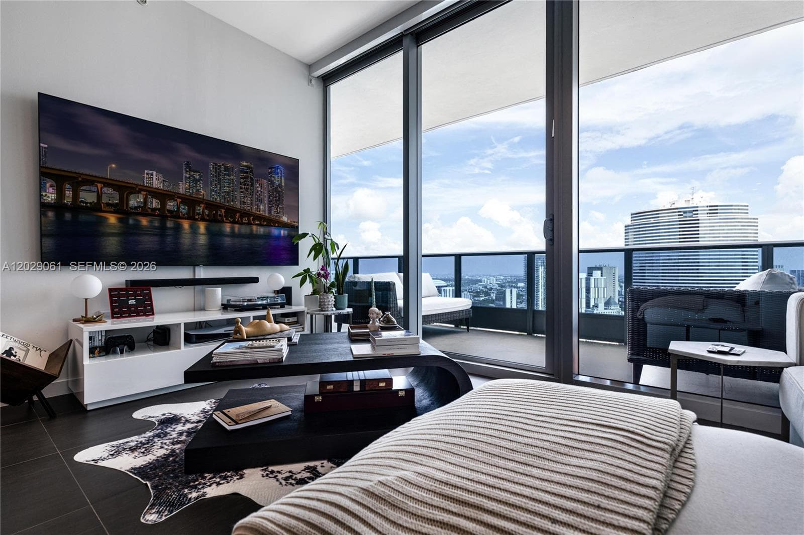 200 Biscayne Boulevard Way 4812 photo 3