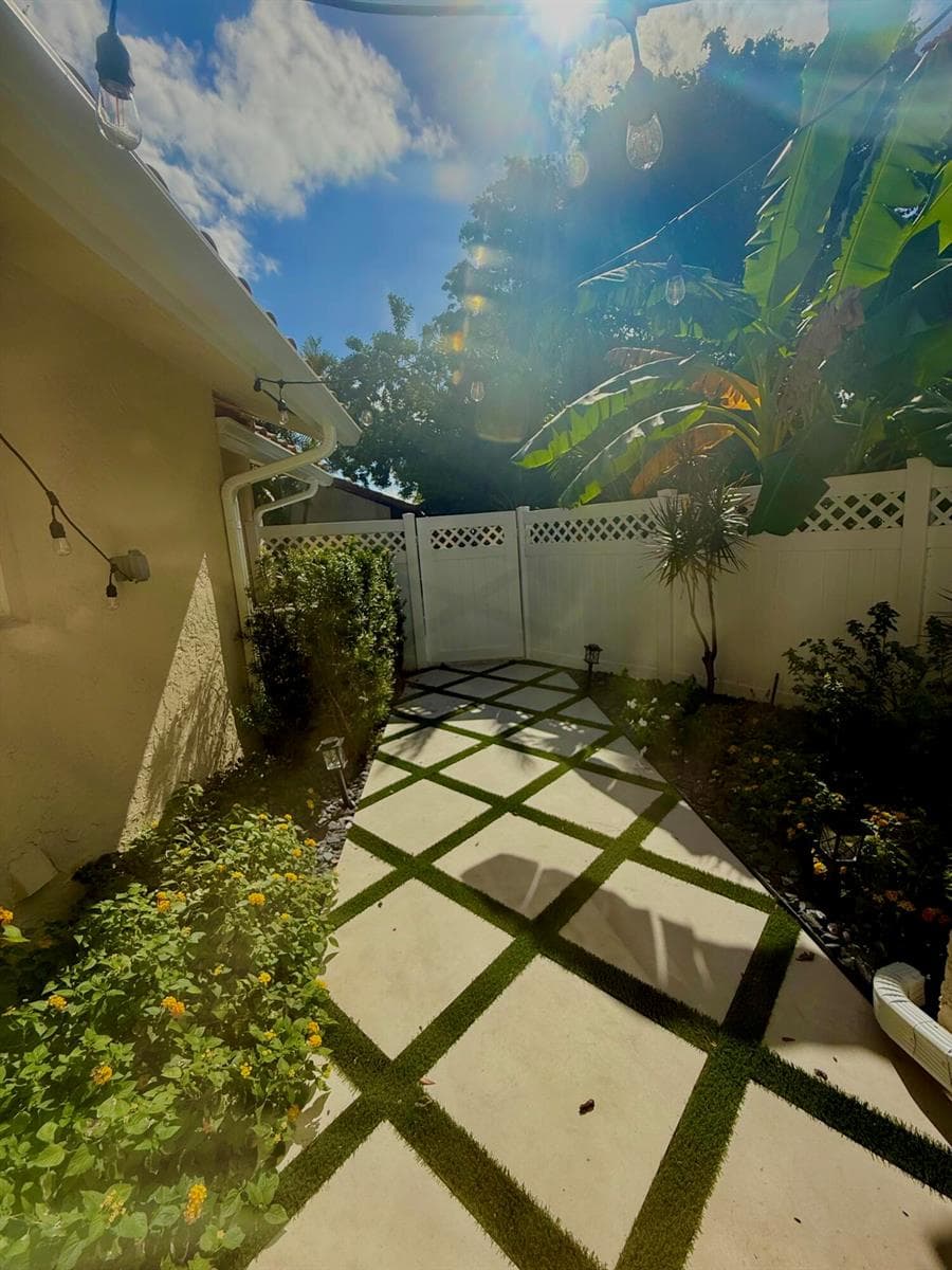 1770 NW 22nd Avenue photo 24