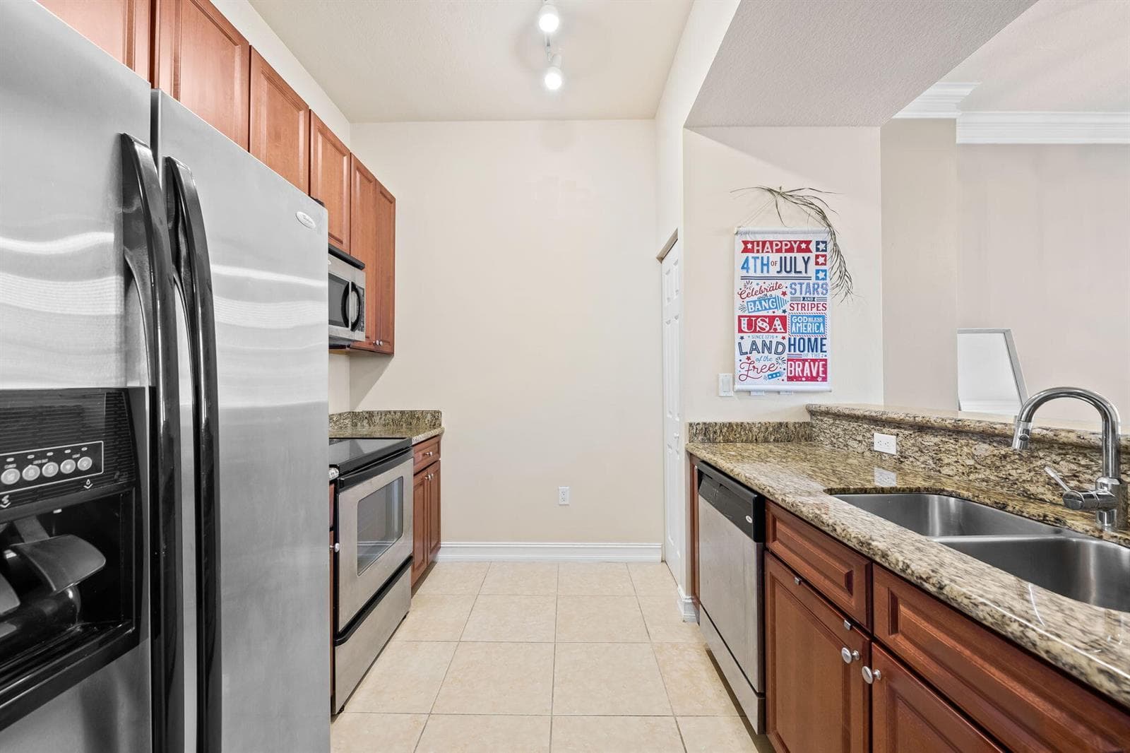 3001 NE 185th Street 536 photo 8
