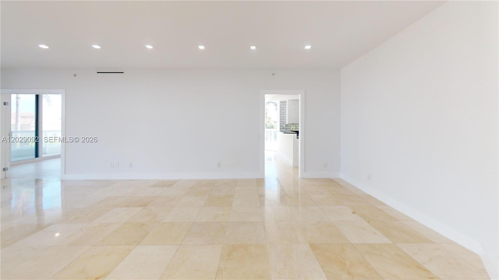 21050 NE 38th Ave 305 photo 16