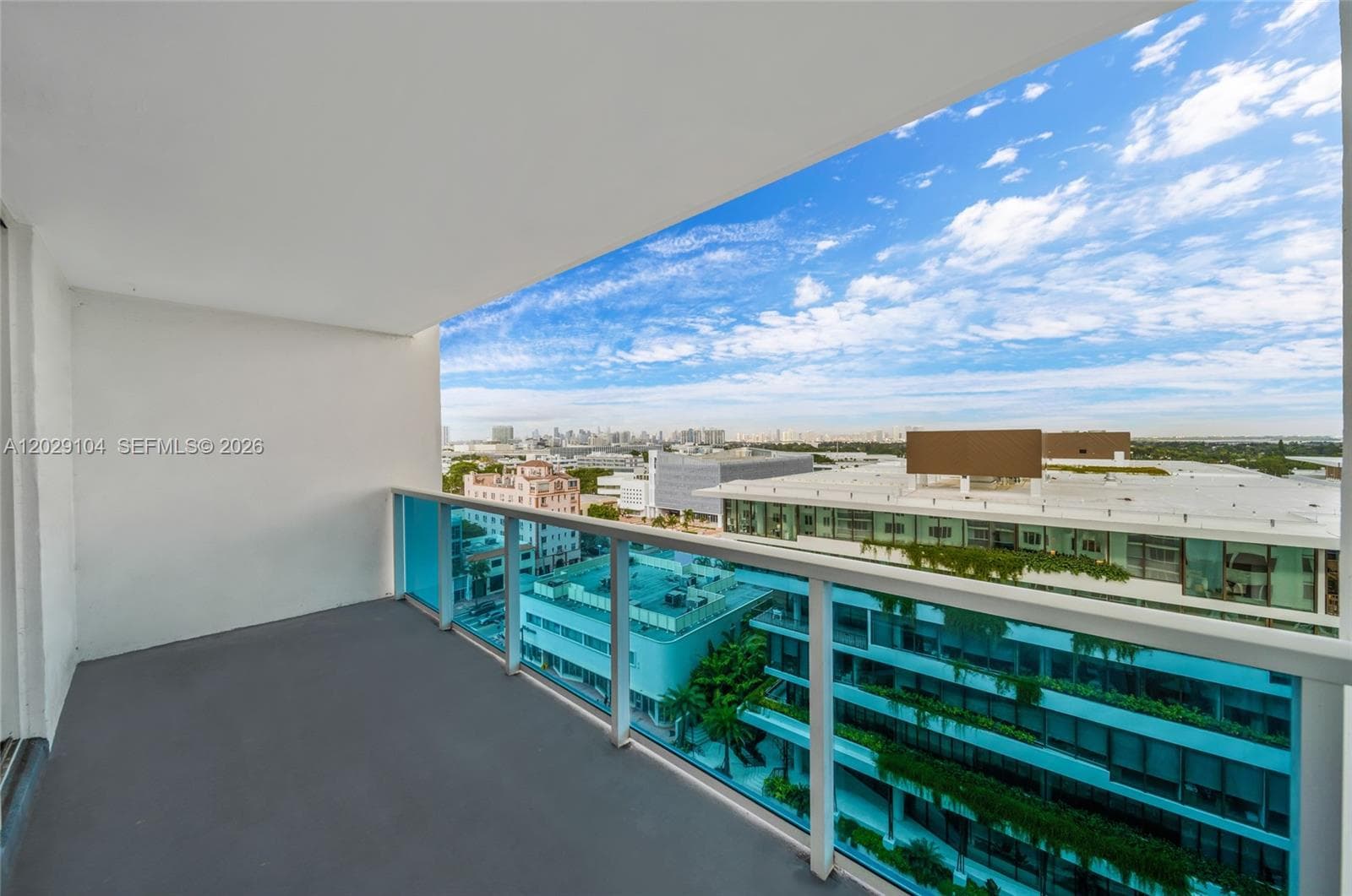 2301 Collins Ave 1030 photo 3