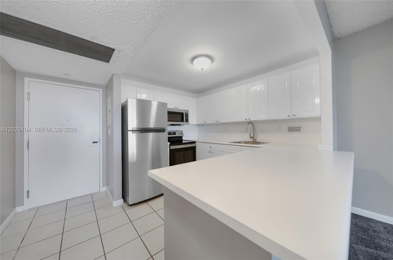 2301 Collins Ave 1030 photo 18