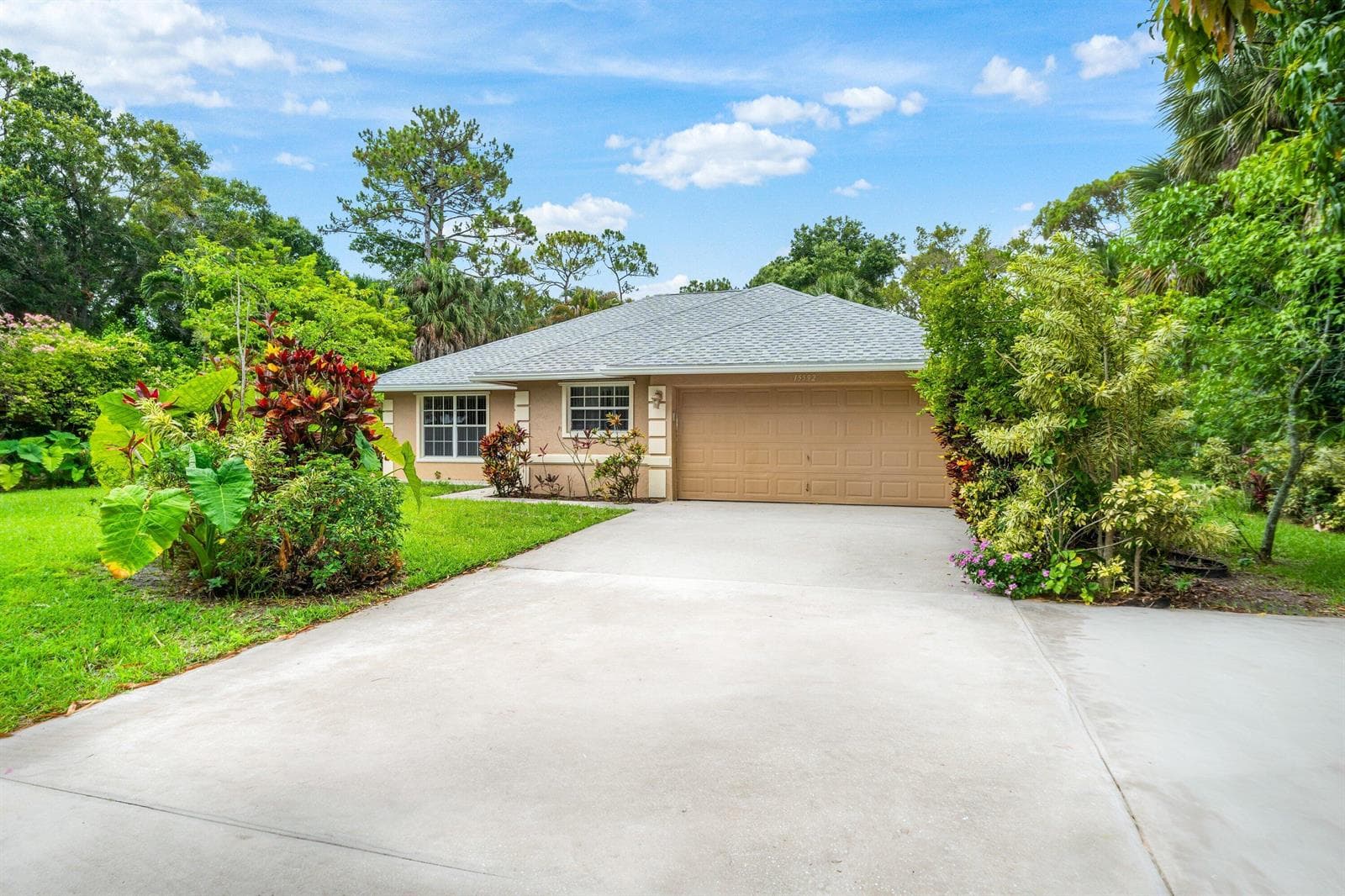 15592 99th Street N photo 1