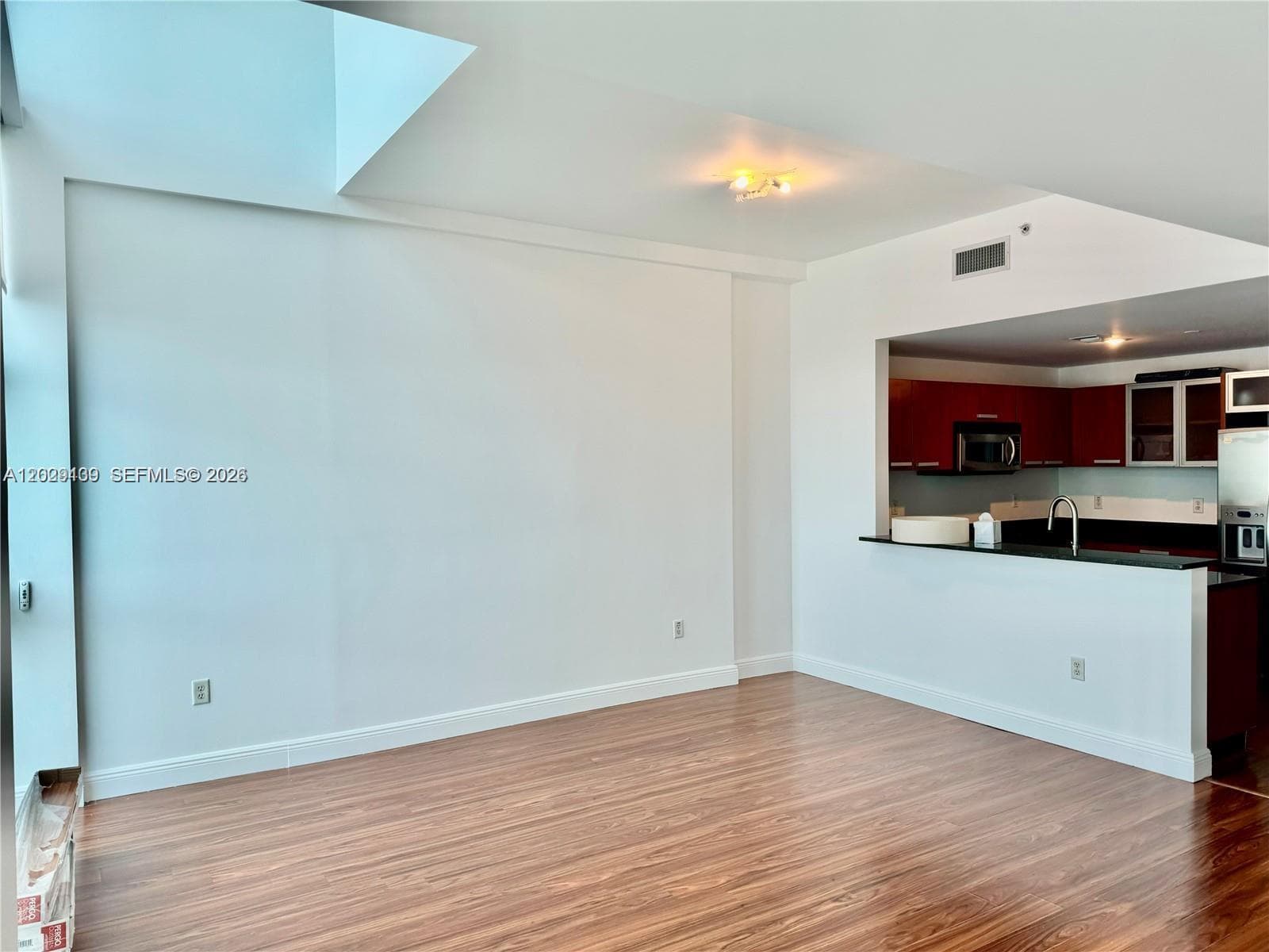 3131 NE 188th St 2-1213 photo 6