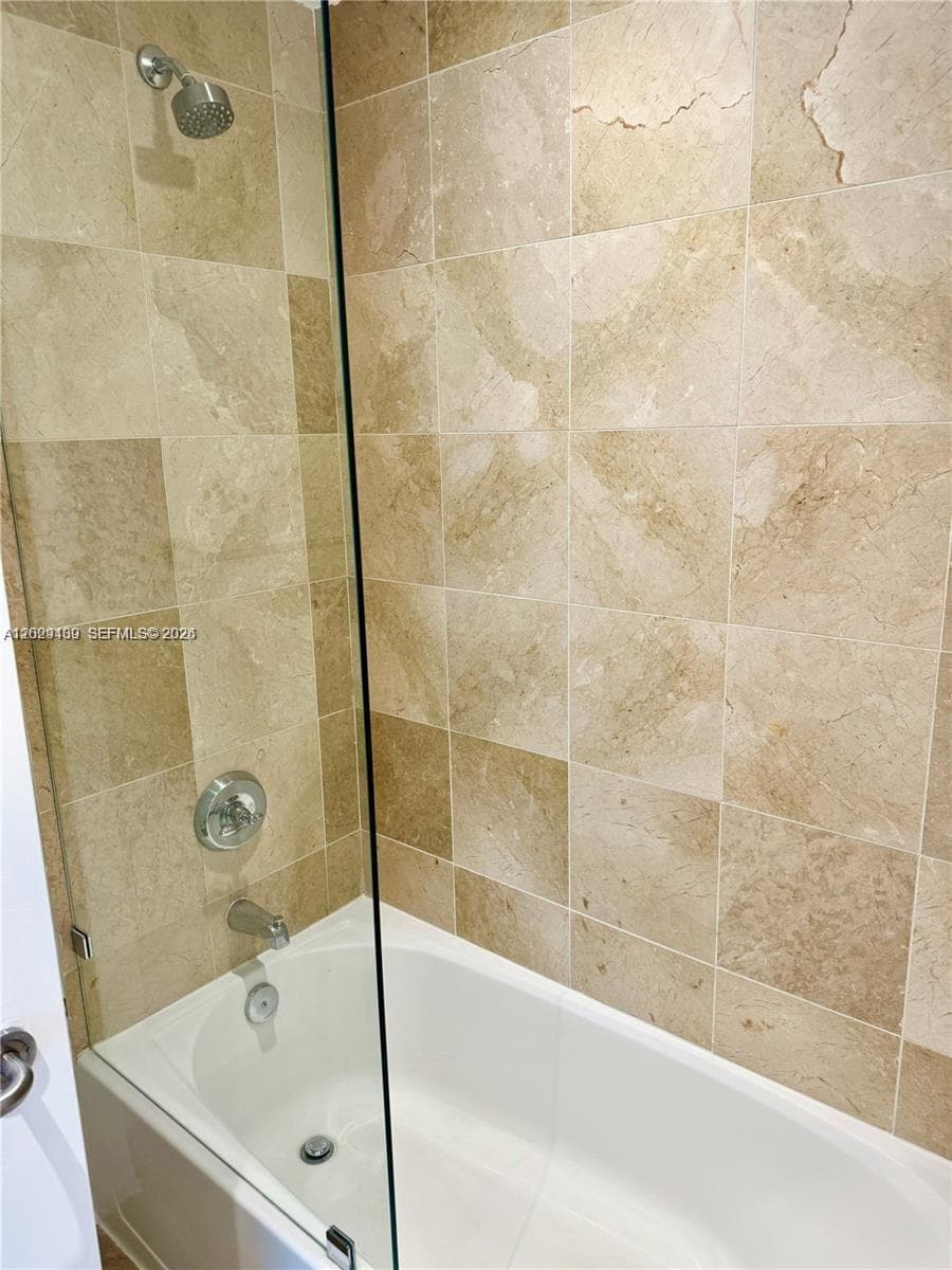 3131 NE 188th St 2-1213 photo 14