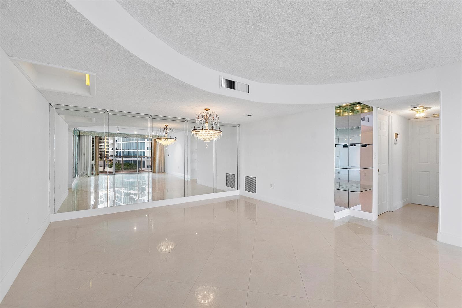 2751 S Ocean Drive 602s photo 6