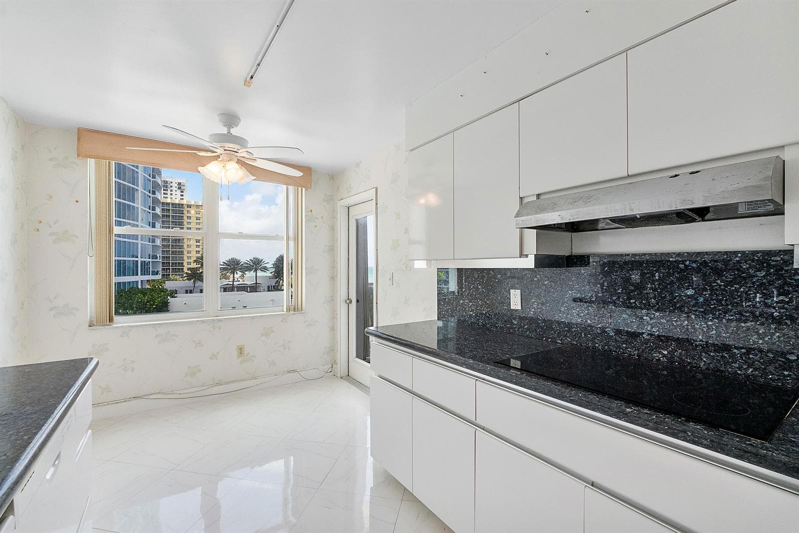 2751 S Ocean Drive 602s photo 9