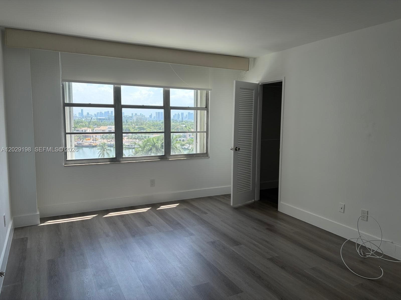 5161 Collins Ave 909 photo 6