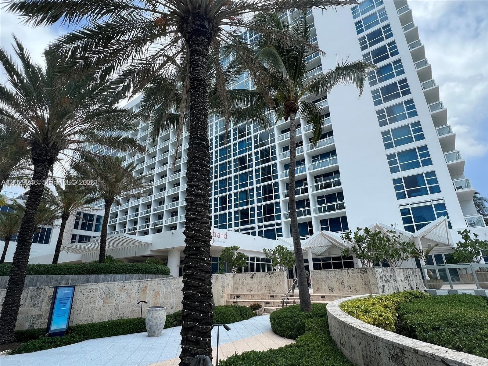 6799 Collins Ave 1501 photo 11