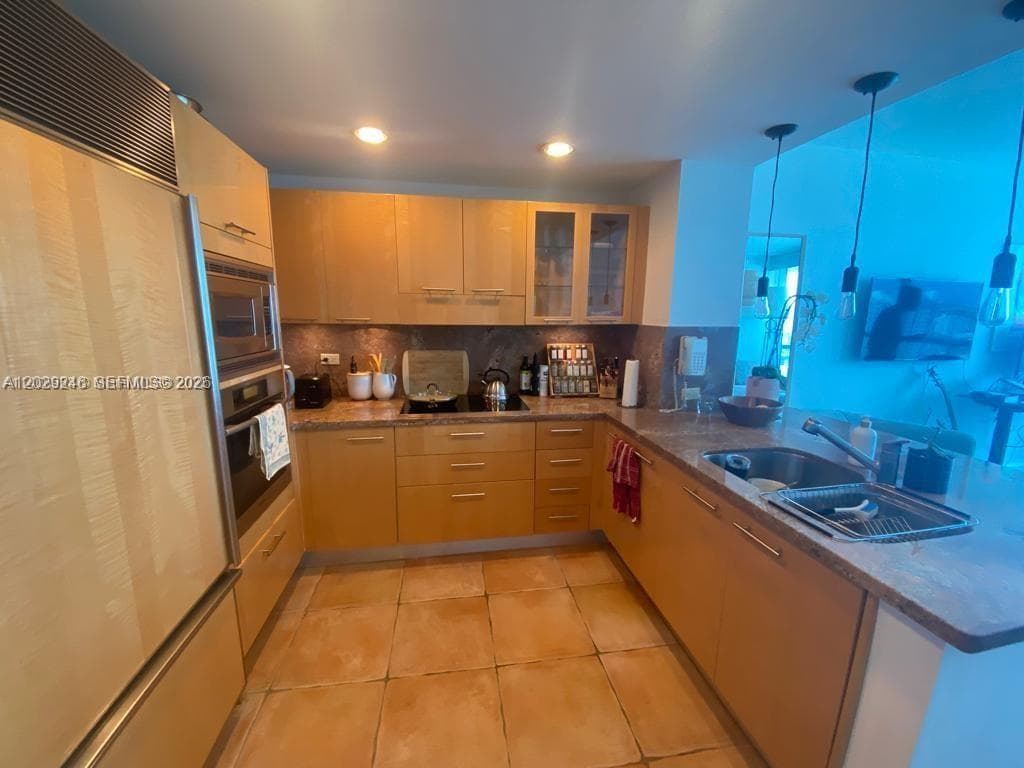 6799 Collins Ave 1501 photo 21