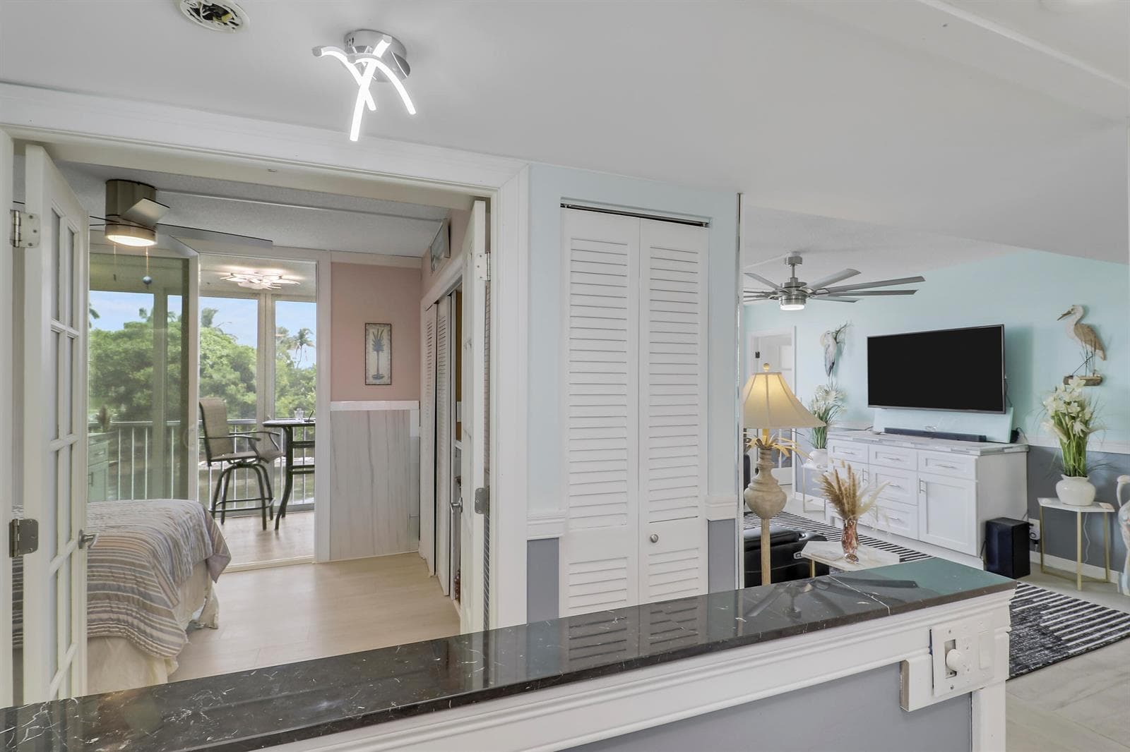 1820 New Palm Way 202 photo 12
