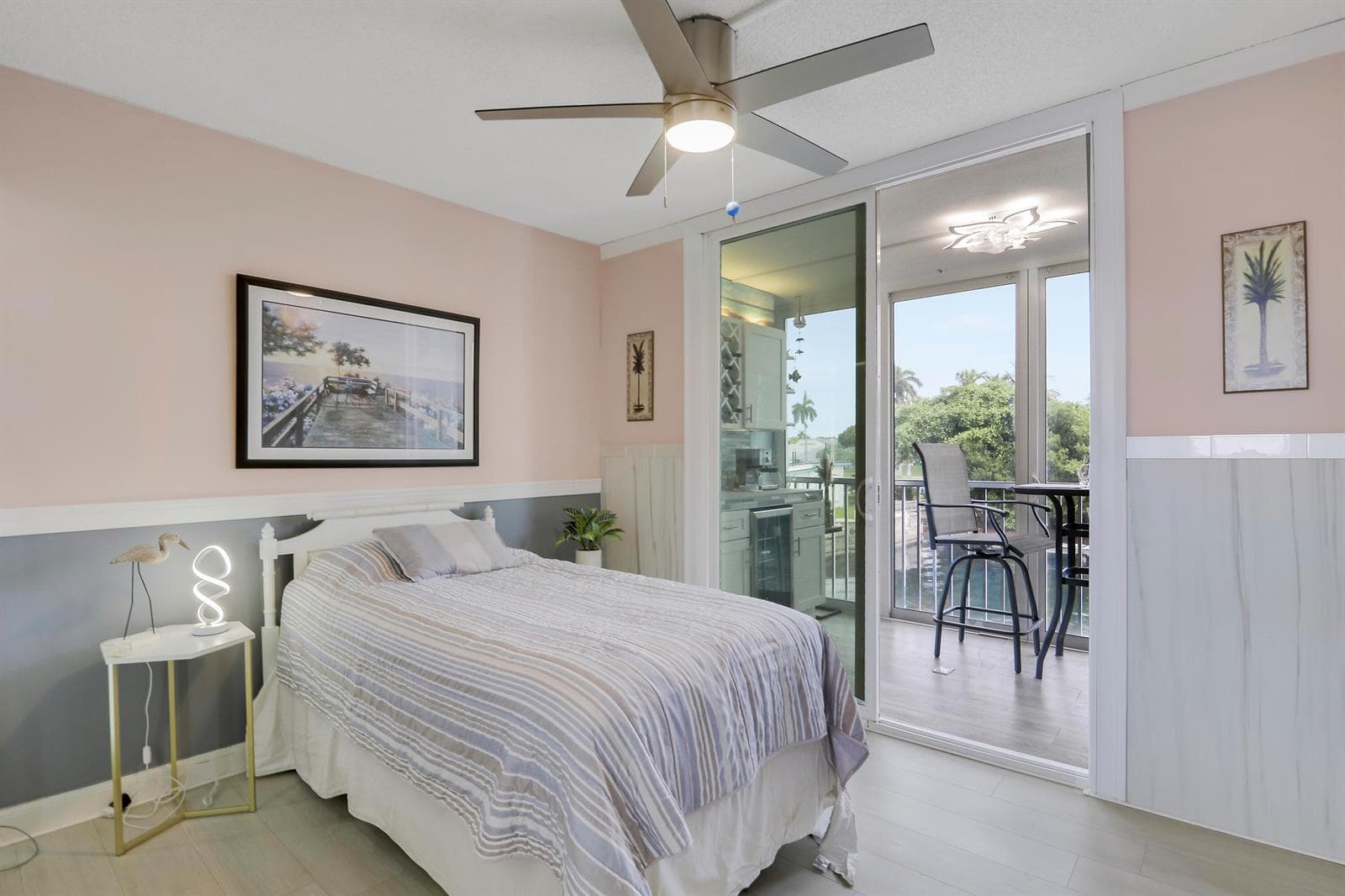 1820 New Palm Way 202 photo 25