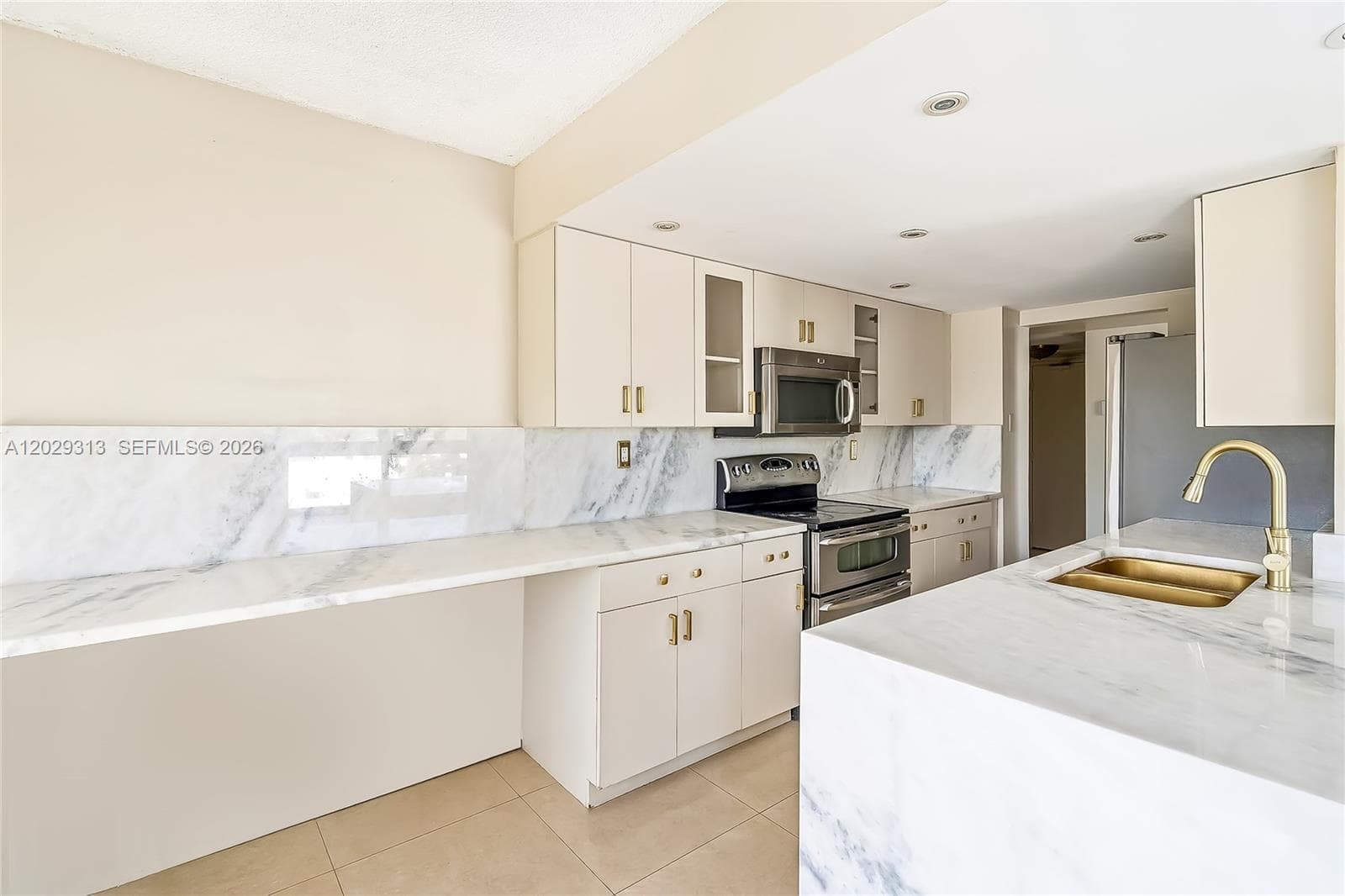 3031 N Ocean Blvd 406 photo 9