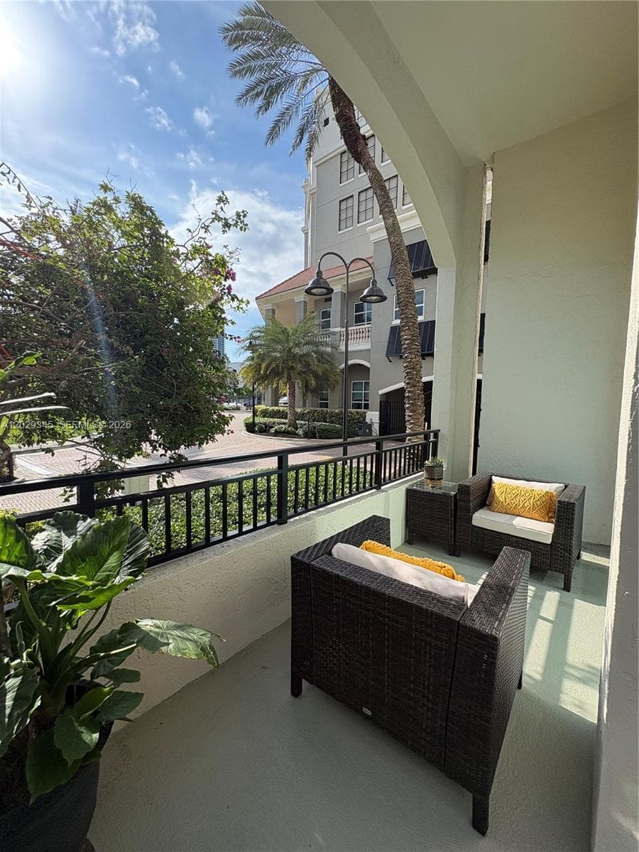 610 W Las Olas Blvd 117N photo 20