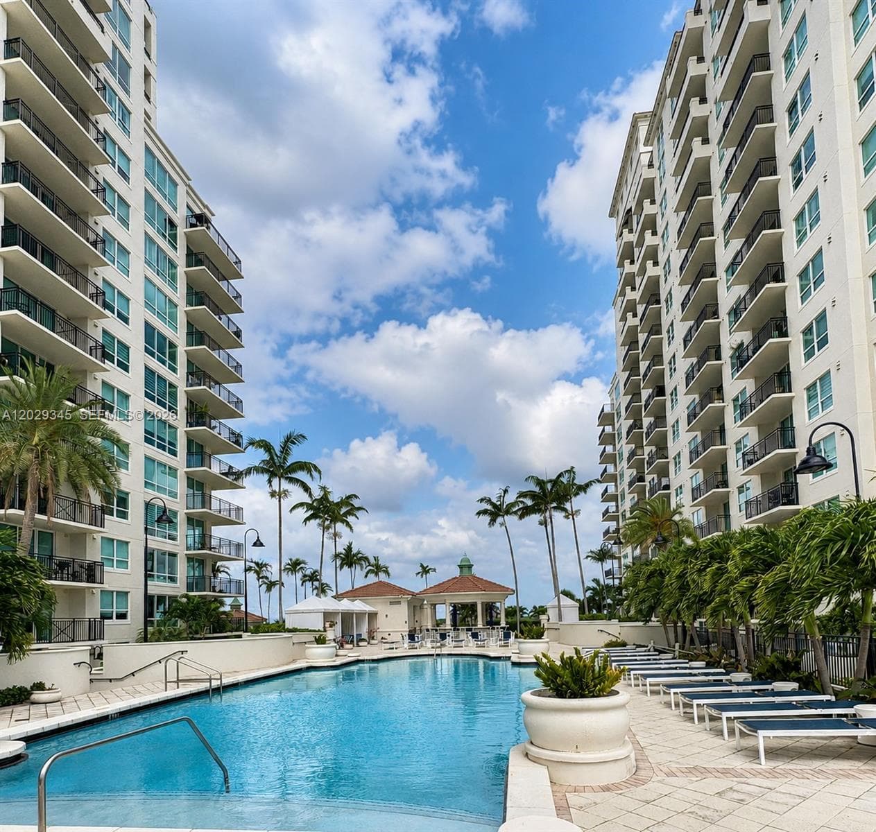 610 W Las Olas Blvd 117N photo 25