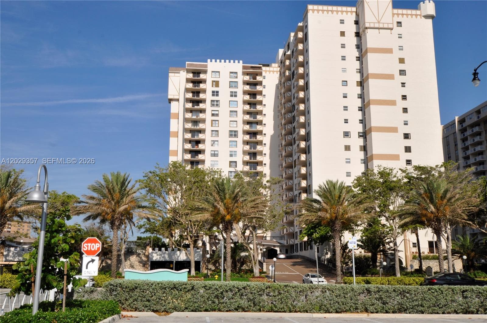 1865 S Ocean Dr 20H photo 6