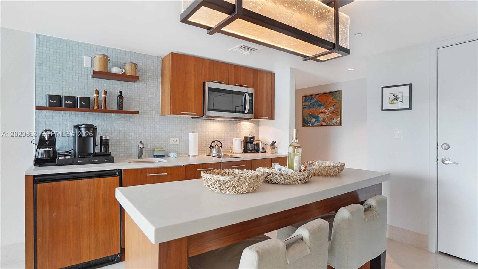 6801 Collins Ave 315 photo 3