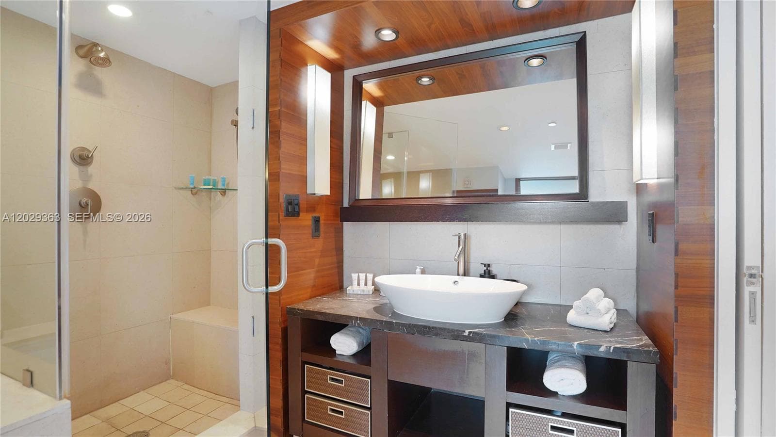 6801 Collins Ave 315 photo 21