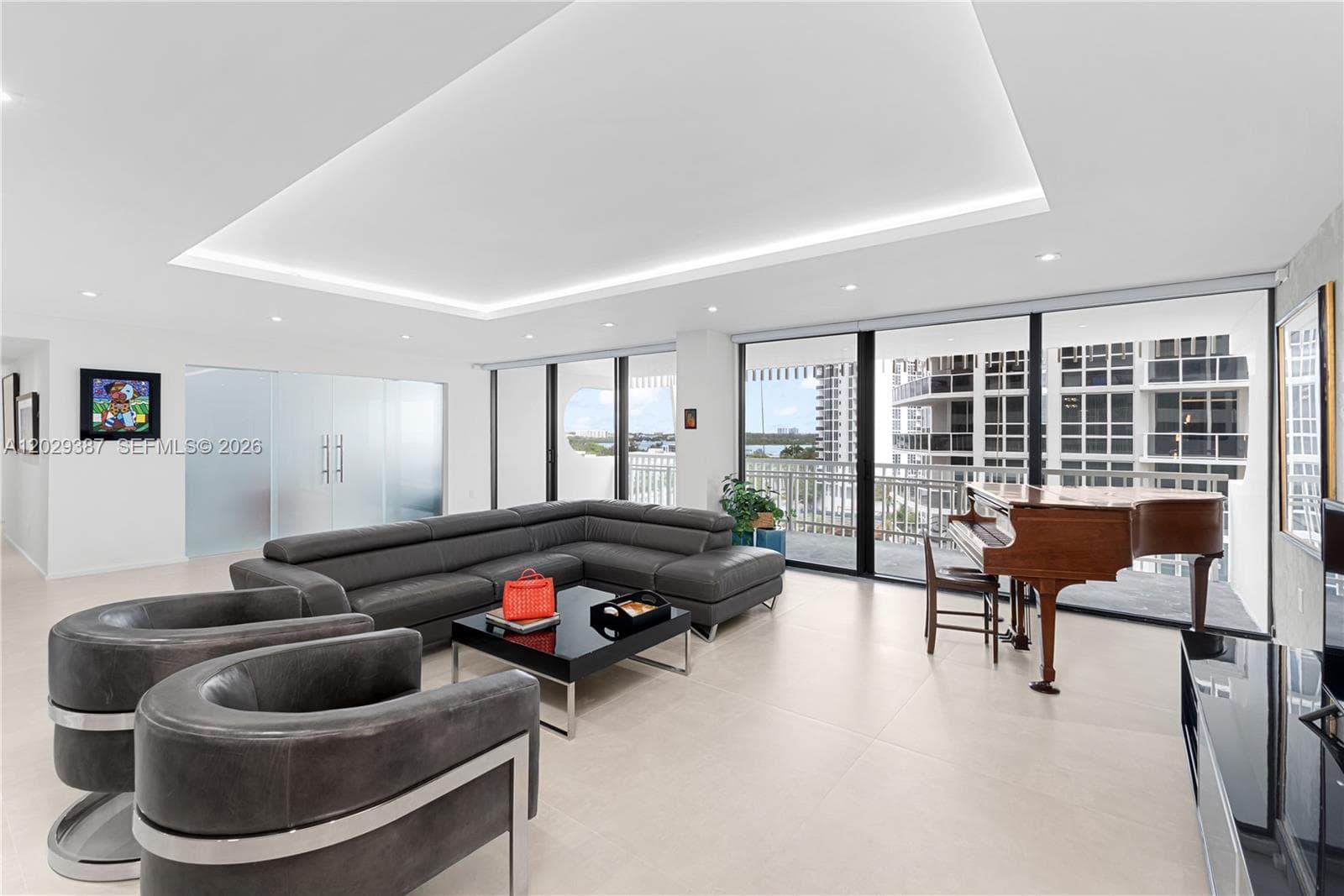 10205 Collins Ave 604 photo 4