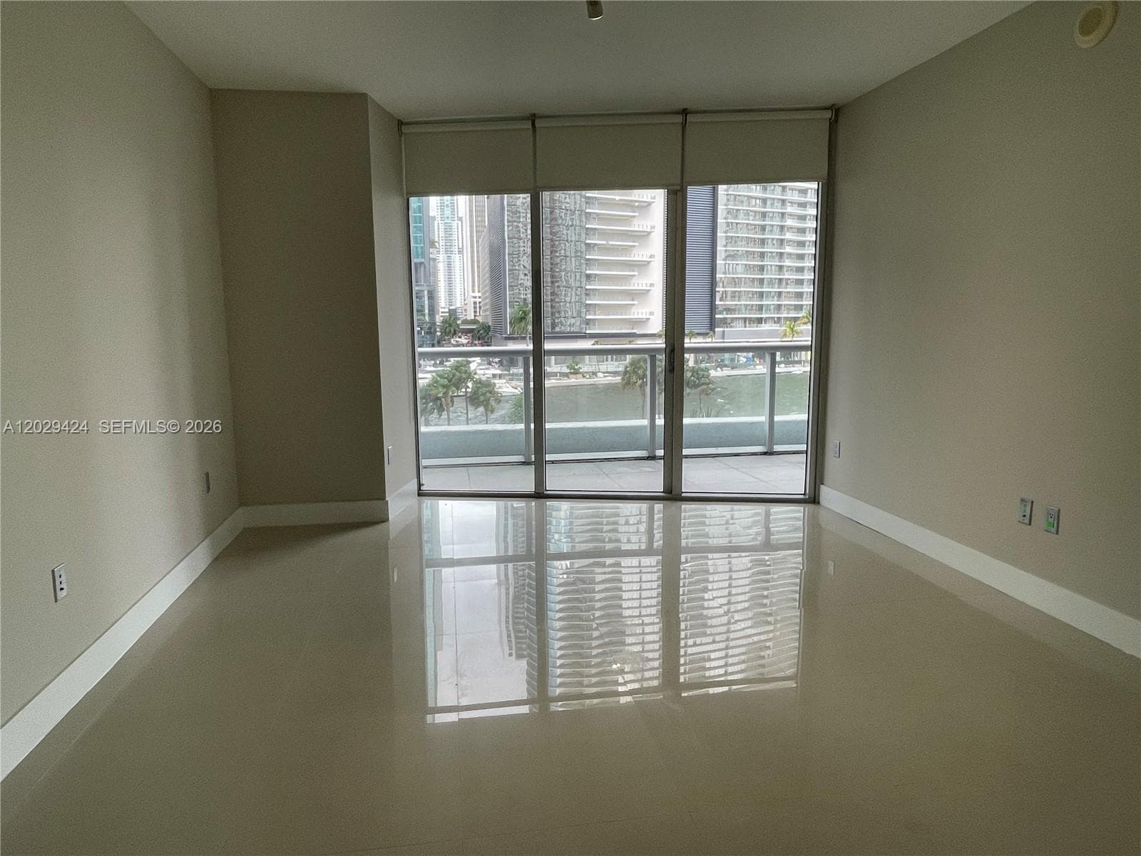 475 Brickell Ave 414 photo 9