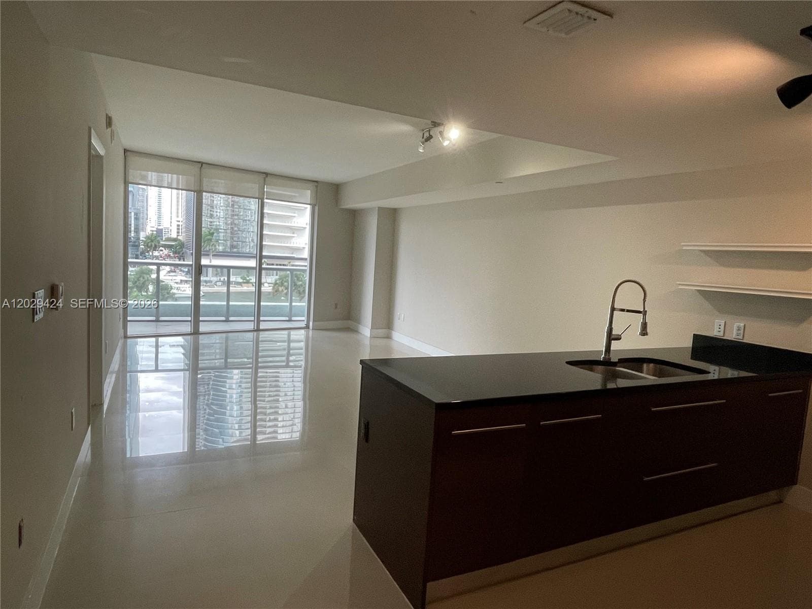 475 Brickell Ave 414 photo 4