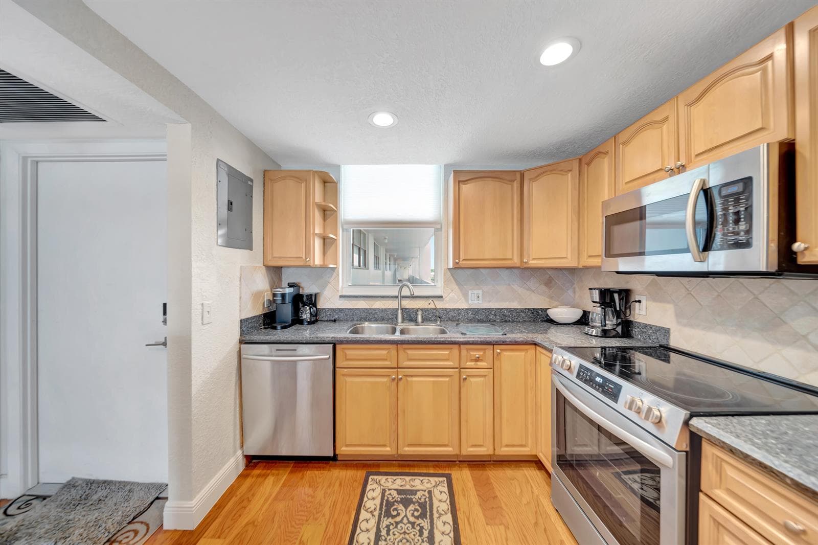 3100 NE 49 Street 403 photo 3