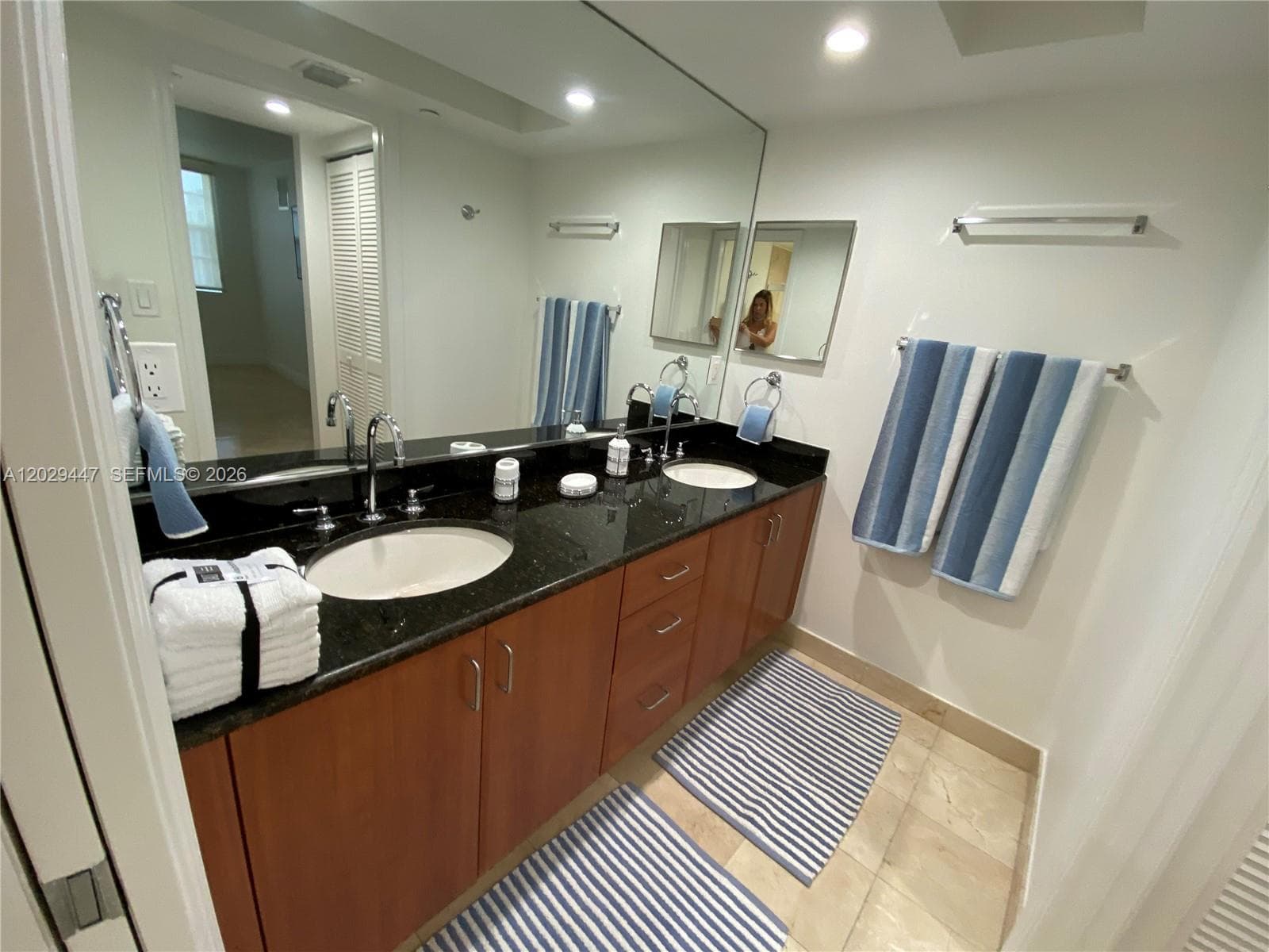 6917 Collins Ave 1422 photo 8