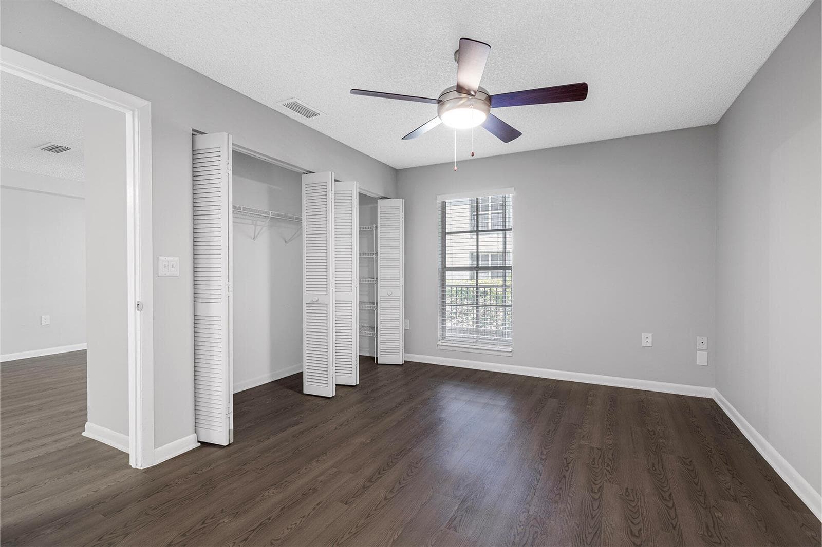 17900 NE 31st Court 2338 photo 15
