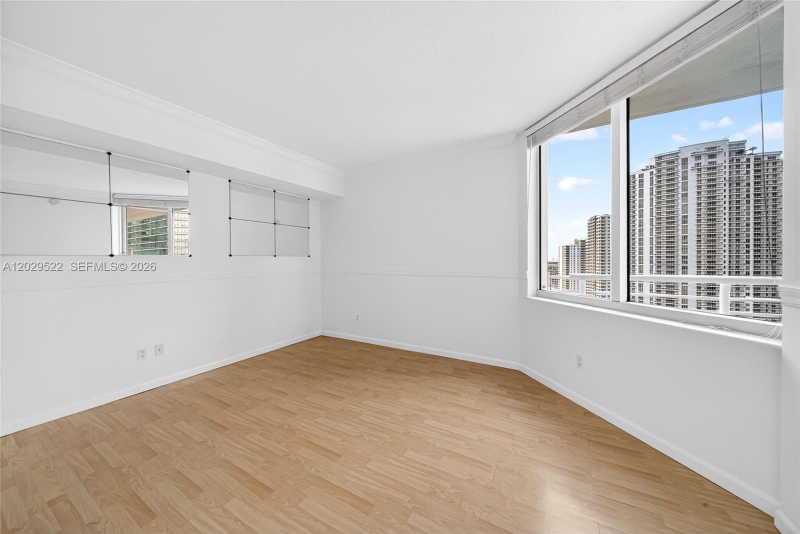 325 S Biscayne Blvd 2219 photo 20