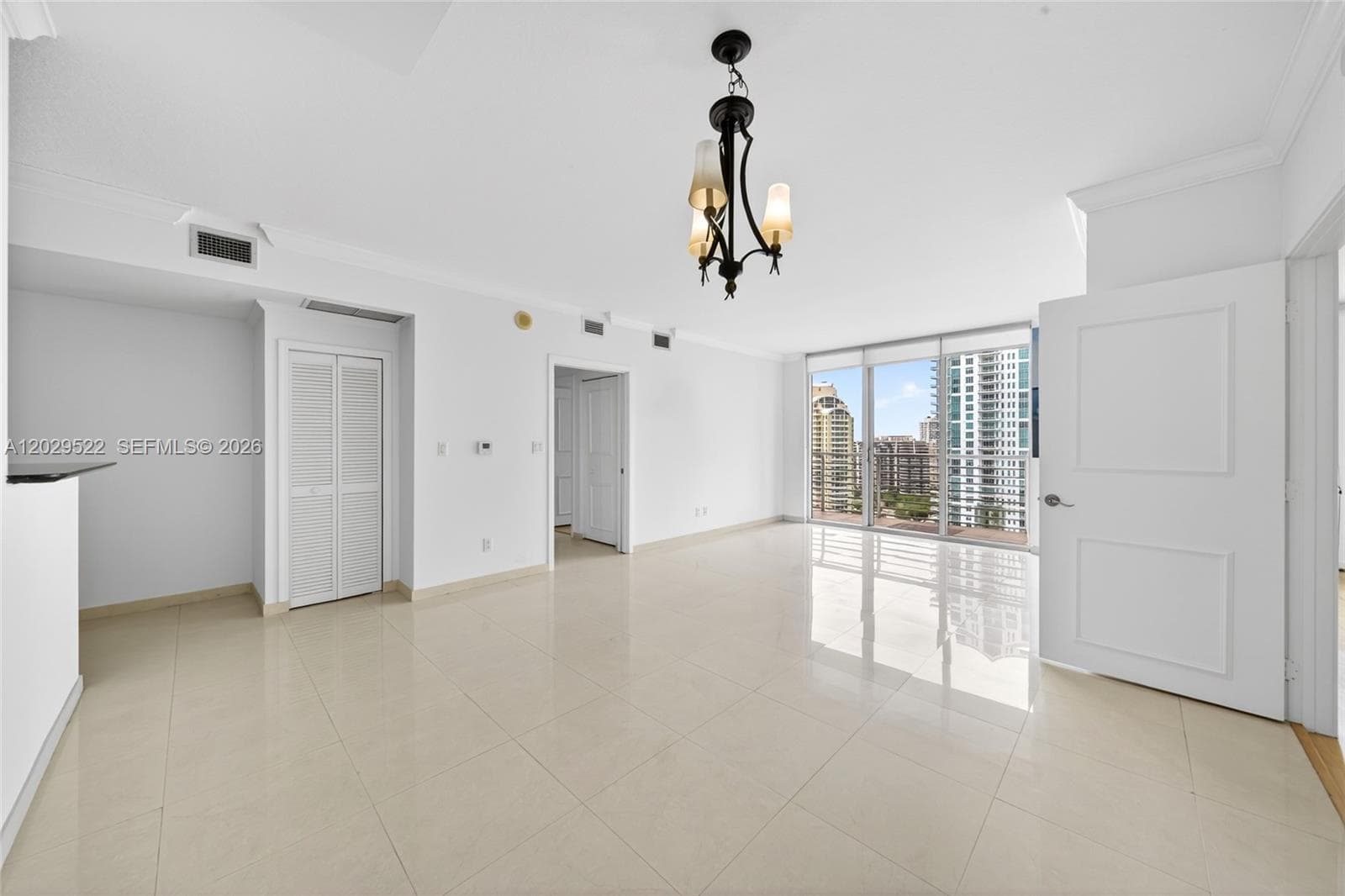 325 S Biscayne Blvd 2219 photo 10
