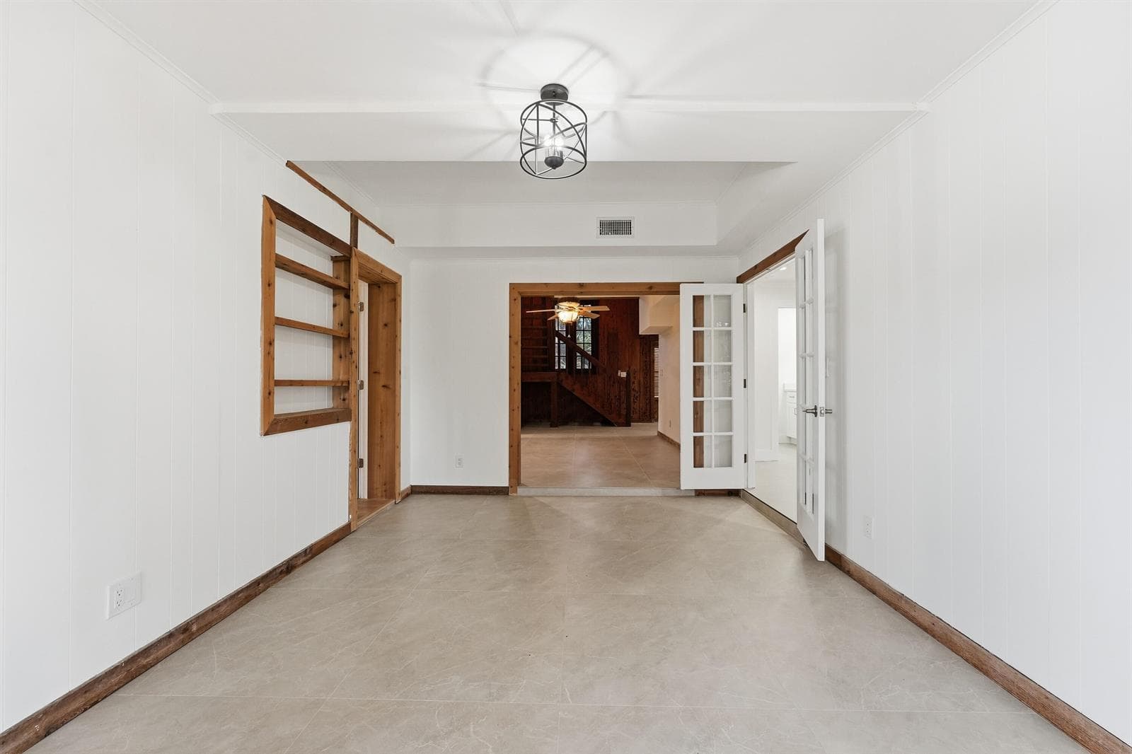 576 SW Rustic Circle photo 5