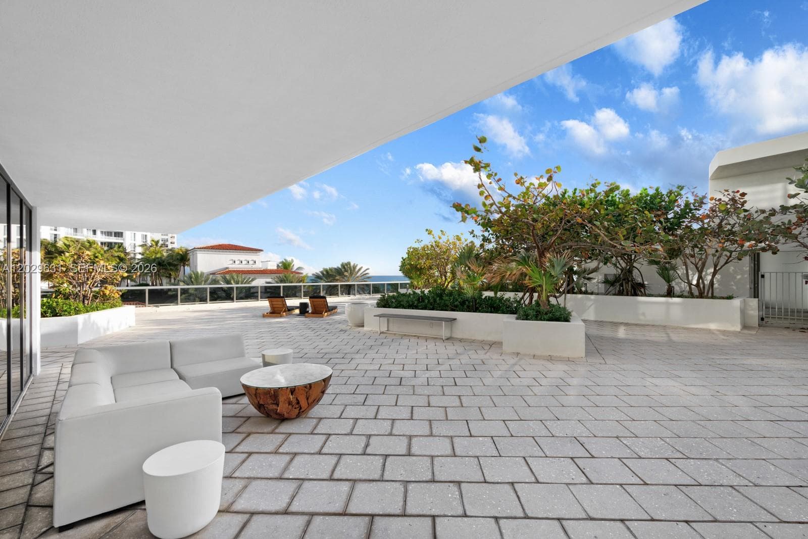 5875 Collins Ave 501 photo 18
