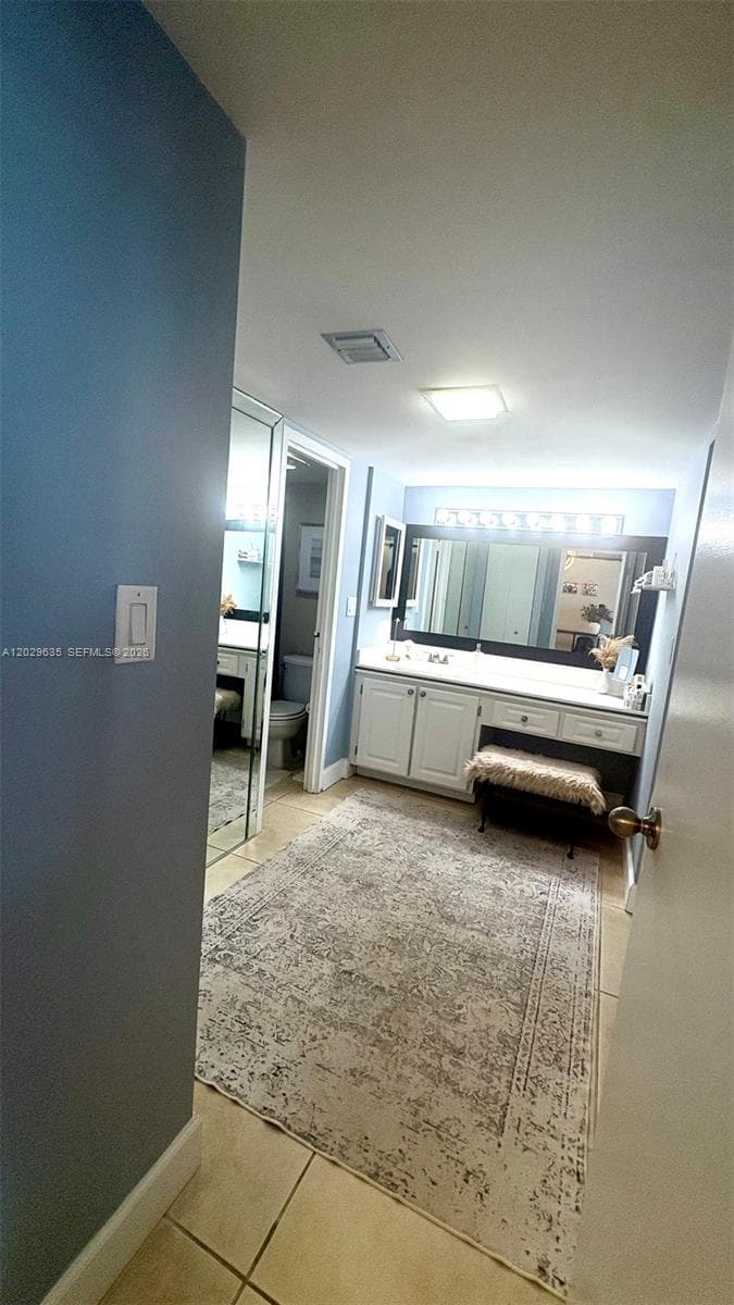 100 Bayview Dr 703 photo 12