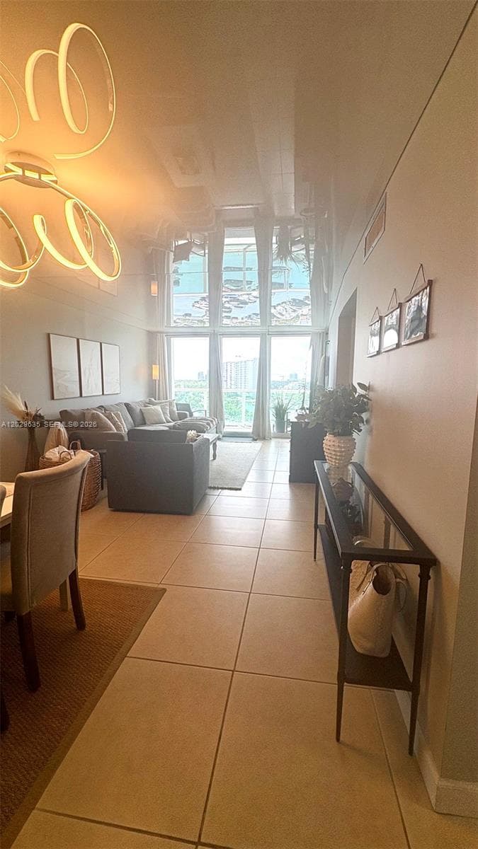 100 Bayview Dr 703 photo 3