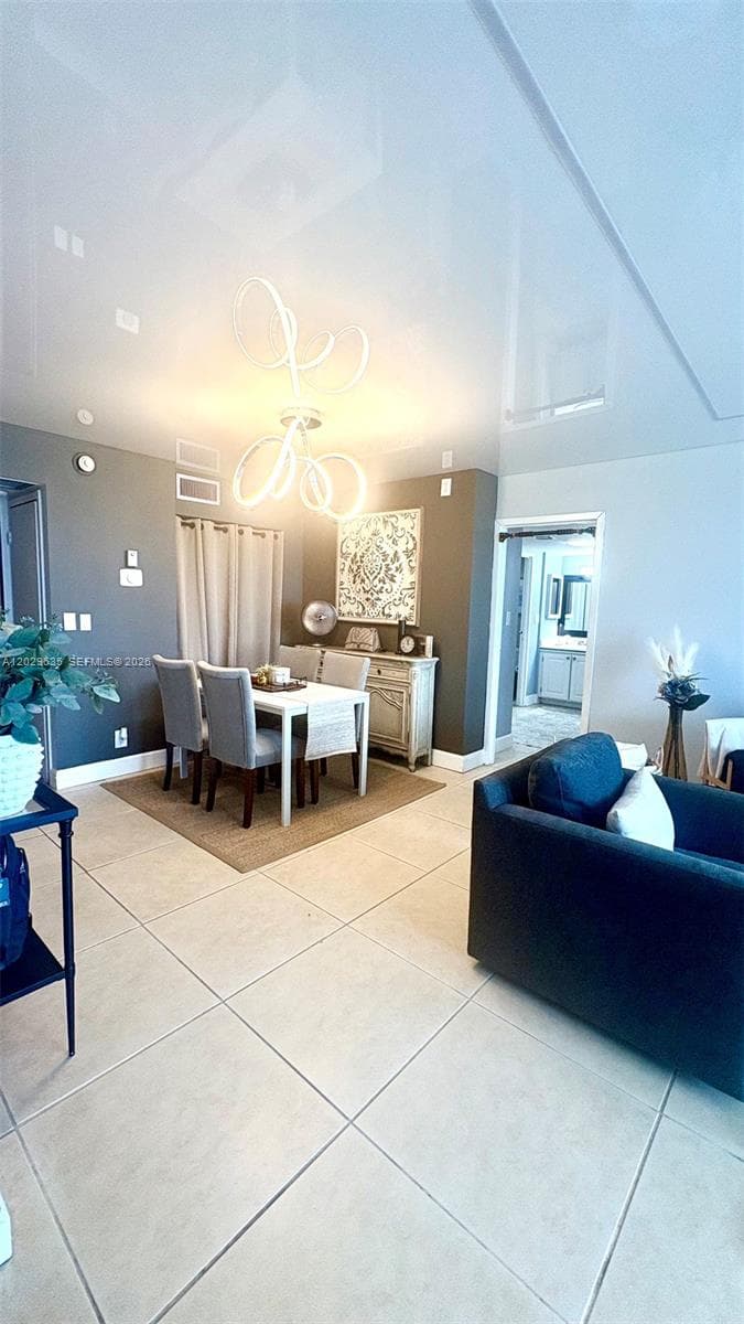 100 Bayview Dr 703 photo 5