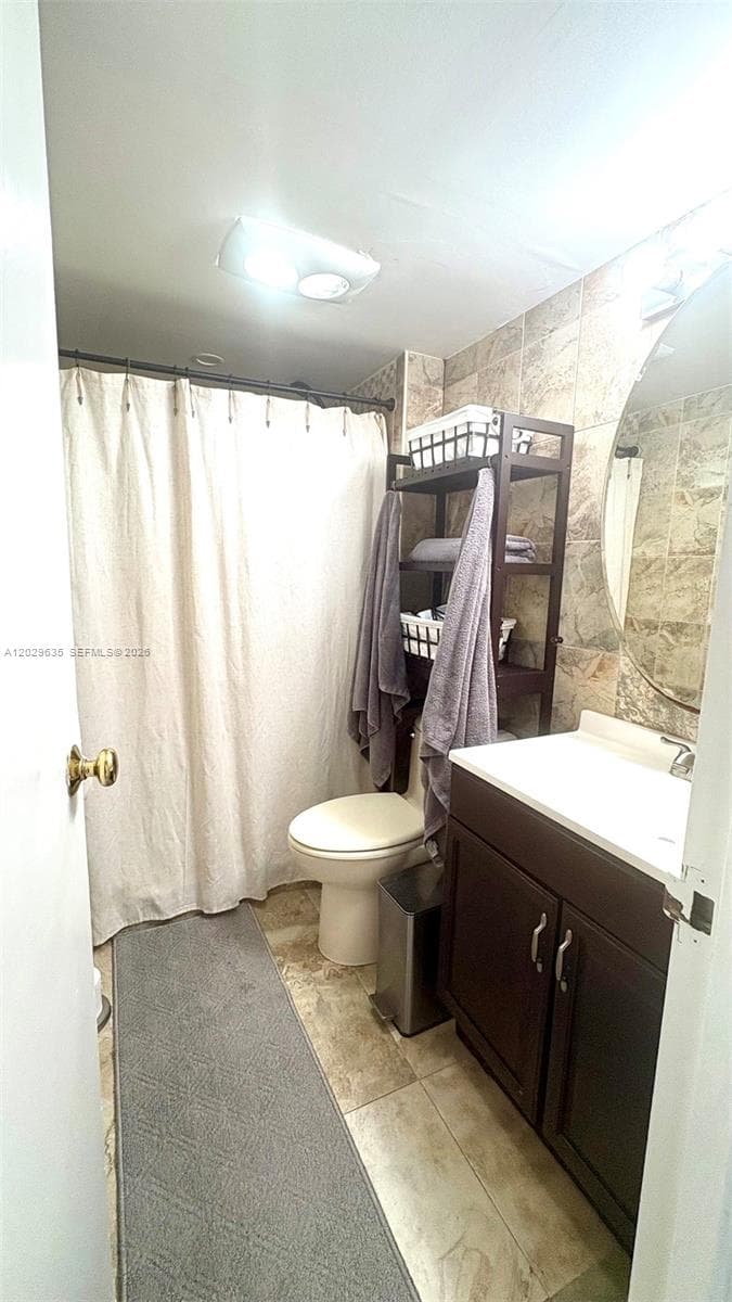 100 Bayview Dr 703 photo 14