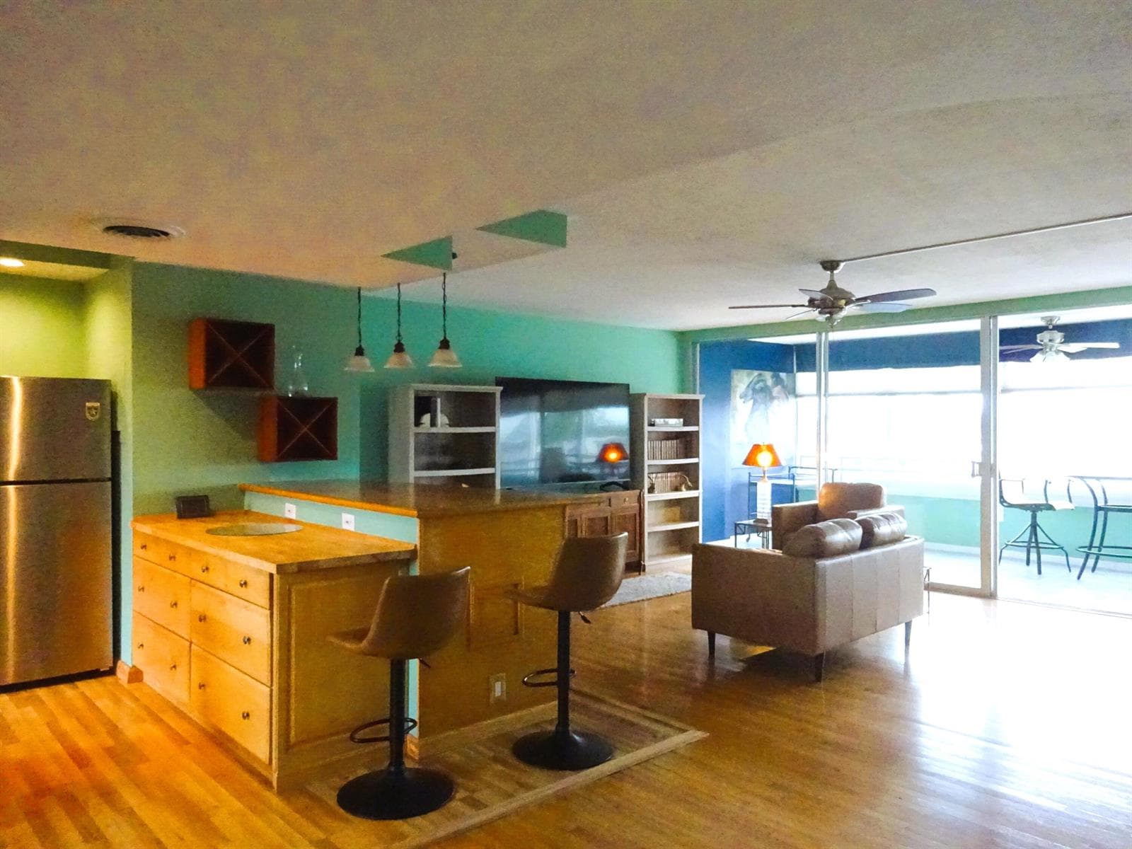 201 N Riverside Drive 303 photo 5