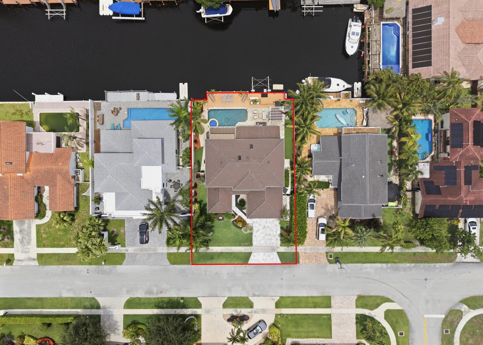 1548 SW 5th Avenue photo 2