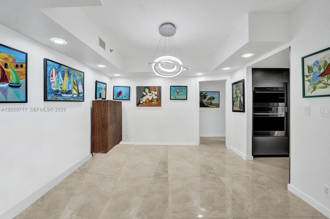 20281 E Country Club Dr 2209 photo 15