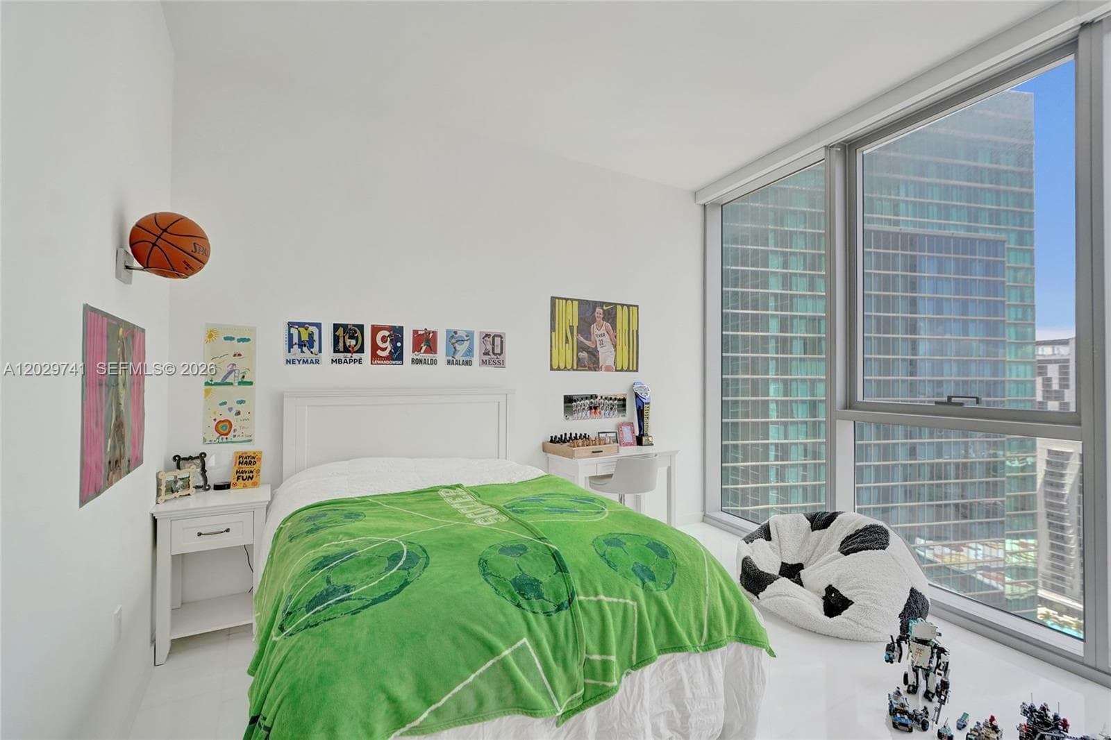 300 Biscayne Blvd. Way 3304C photo 13