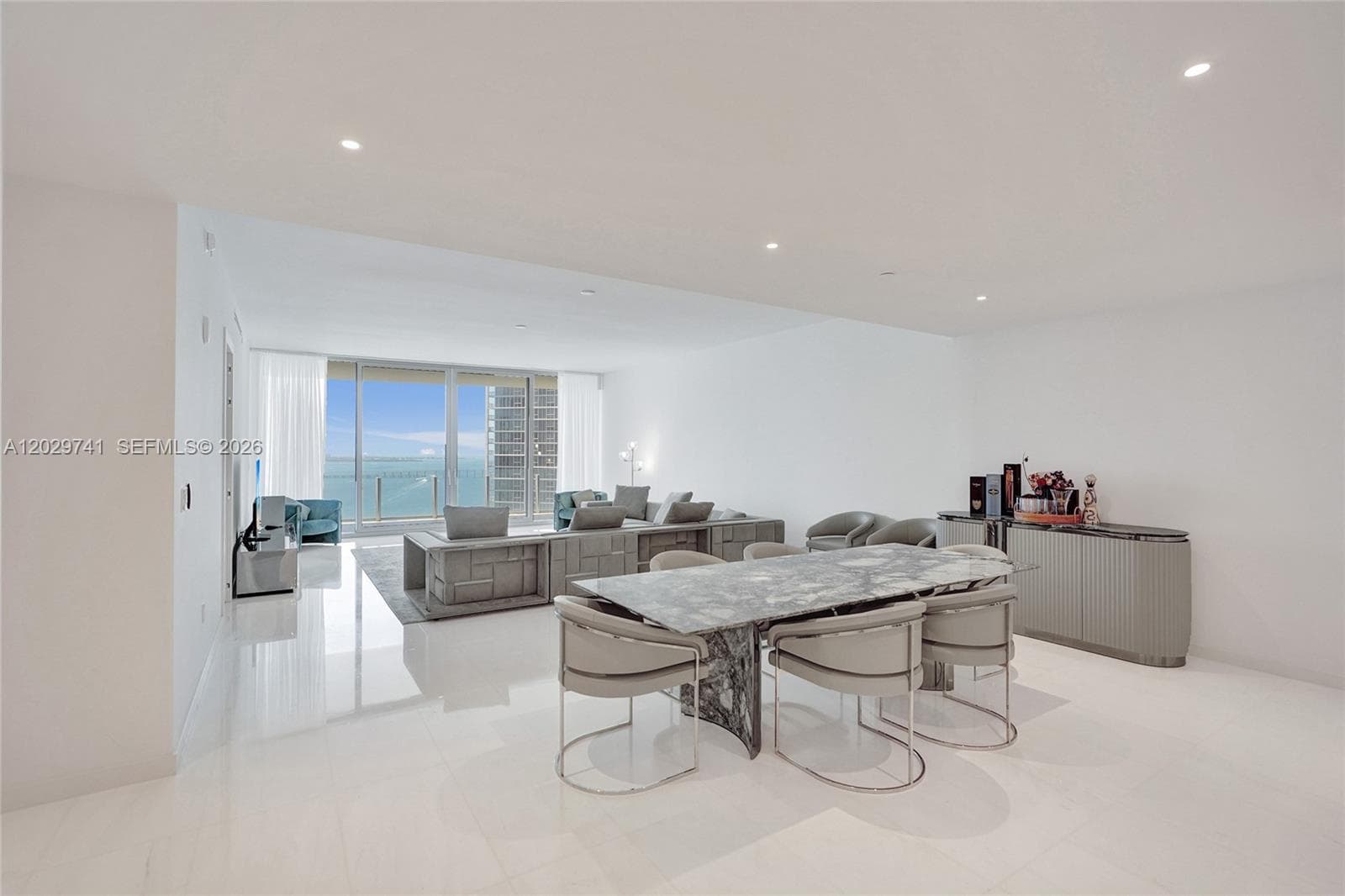 300 Biscayne Blvd. Way 3304C photo 3