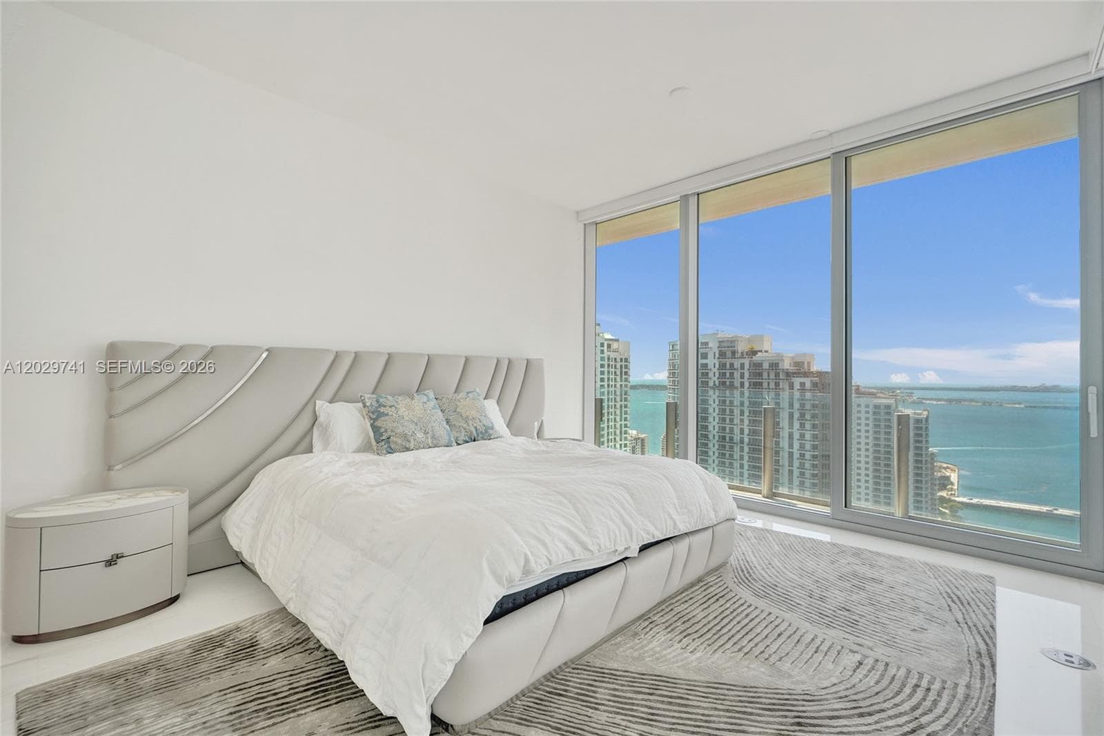 300 Biscayne Blvd. Way 3304C photo 8