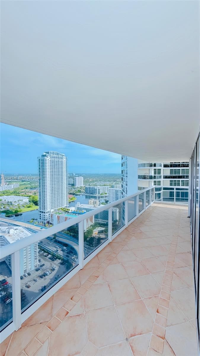 1830 S Ocean Dr 3708 photo 13
