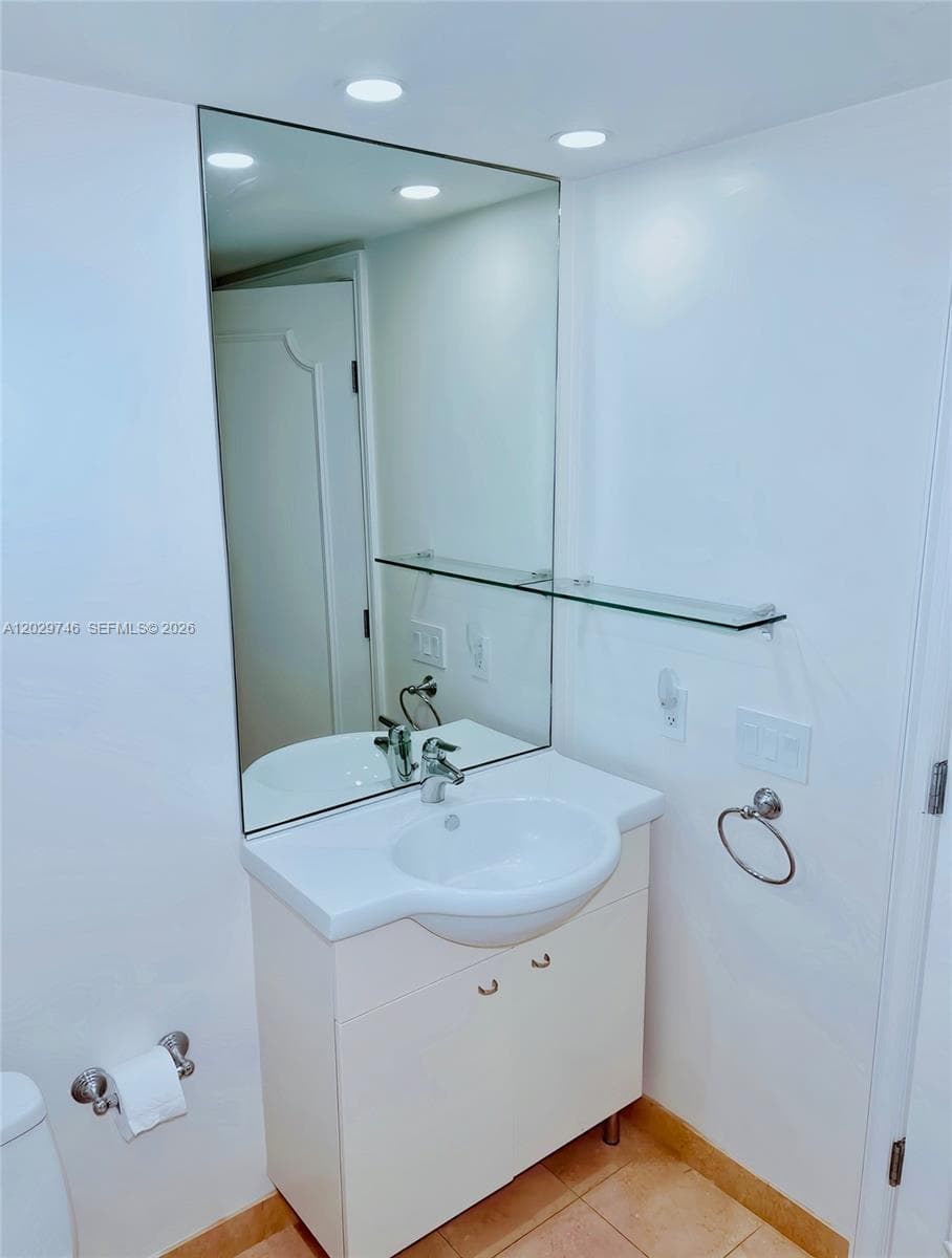 1830 S Ocean Dr 3708 photo 16