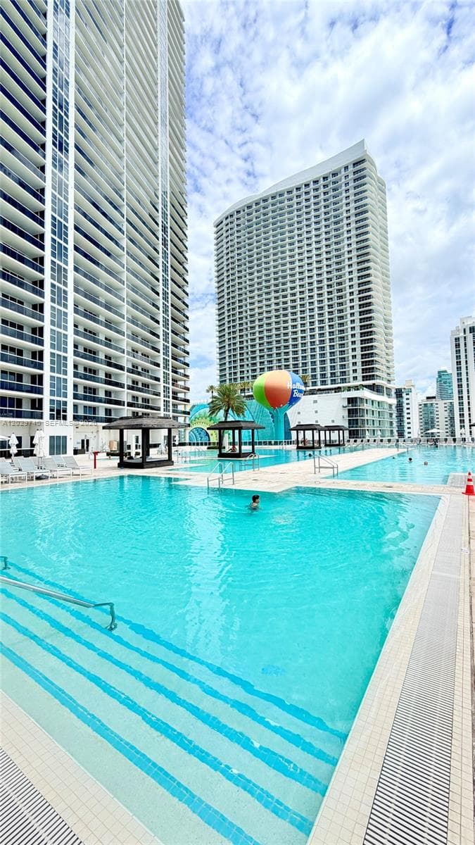 1830 S Ocean Dr 3708 photo 1